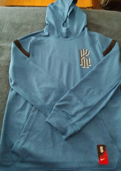 kyrie hoodie youth